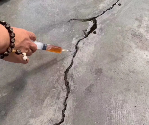 甘井子混凝土裂缝修补技术详解​